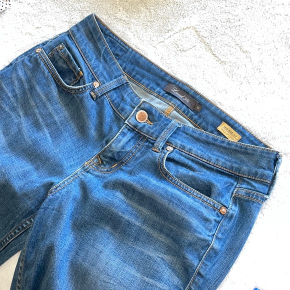 Level 99 Mid Rise Lily Roll-Up Crop Jean - Picture 3 of 11